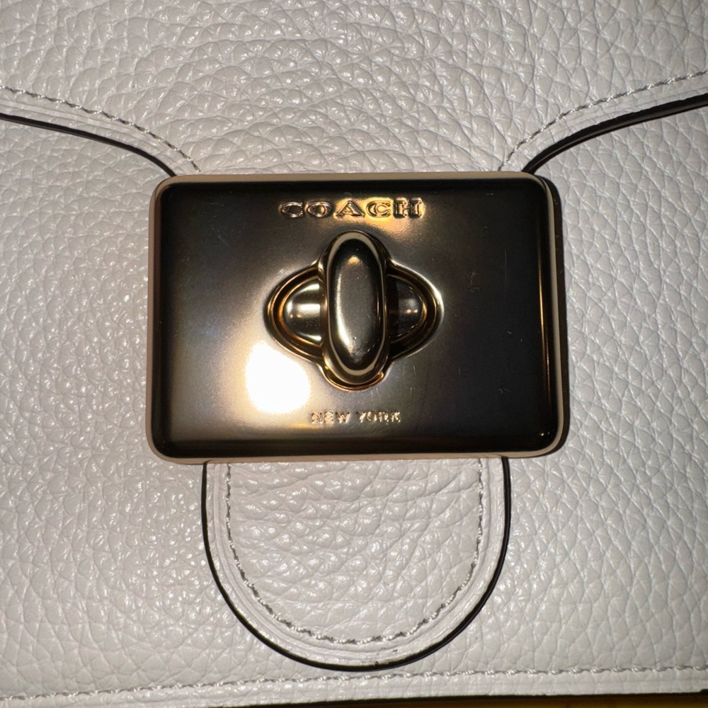 Authentic Coach Cassidy - Picture 3 of 10